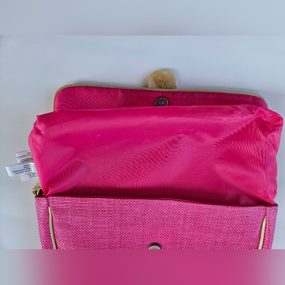 Avon Woven Shell Wristlet - Picture 7 of 10
